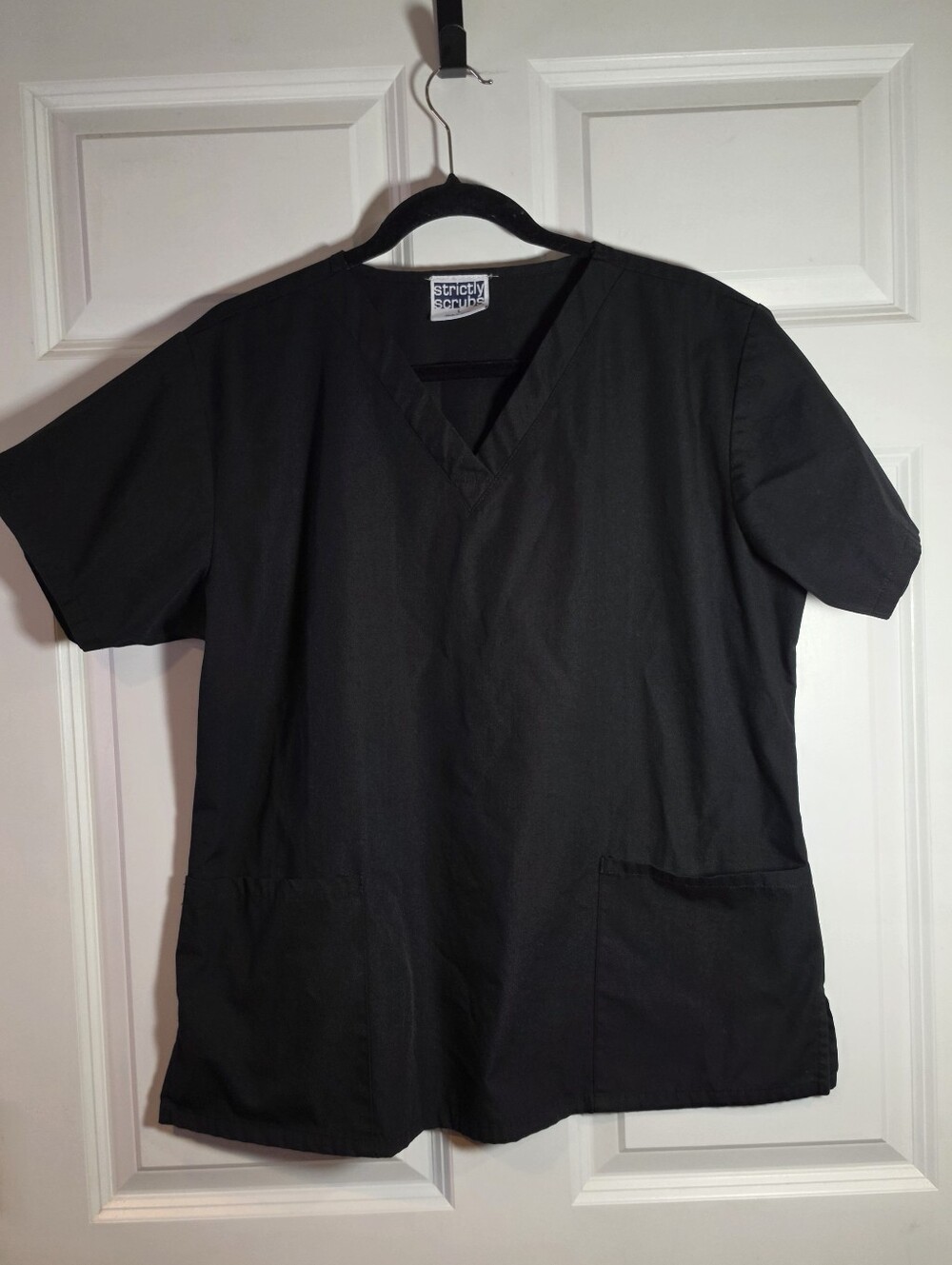 Strictly Scrubs Black V Neck Scrub Top L